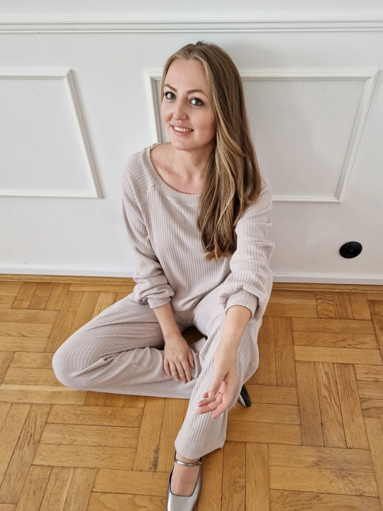 Bluzka dzianinowa Corto